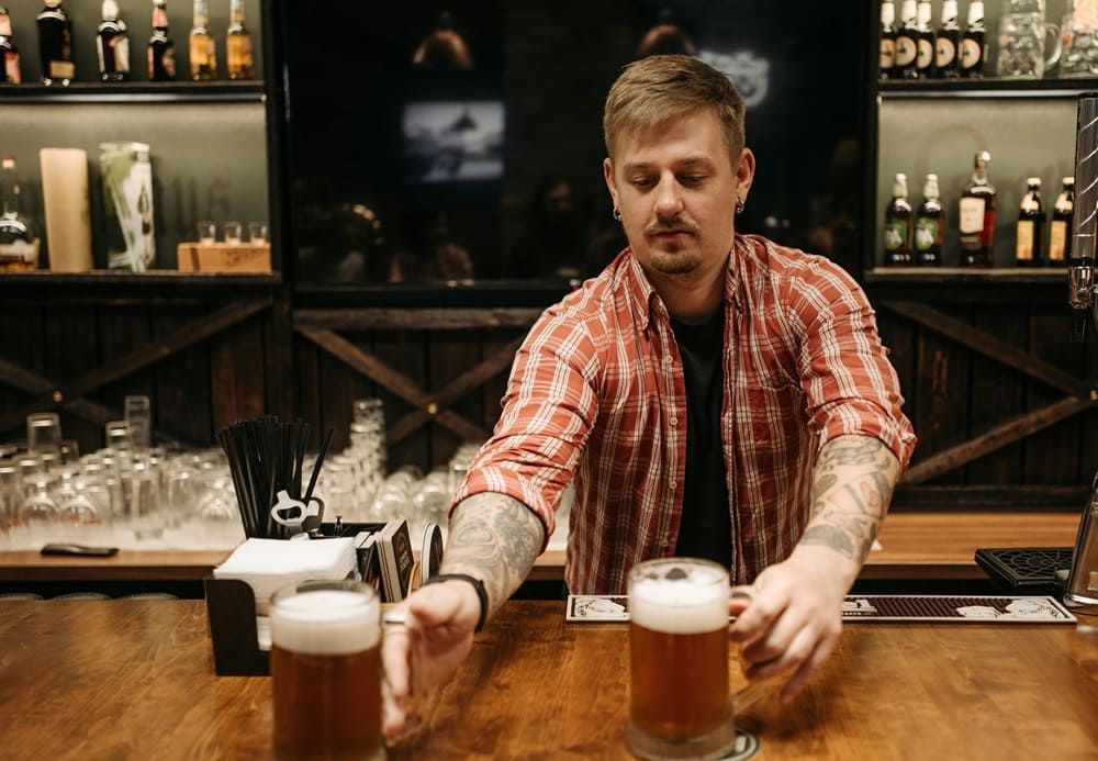 Estrés laboral en hostelería: Cómo identificar y prevenir el ‘Síndrome del trabajador quemado’